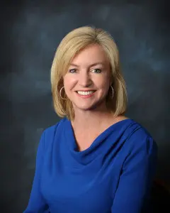 68557660b291d_Resume Photo